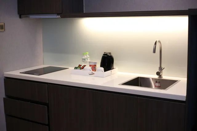 Premier Pearl Hotel — Signature Suite King